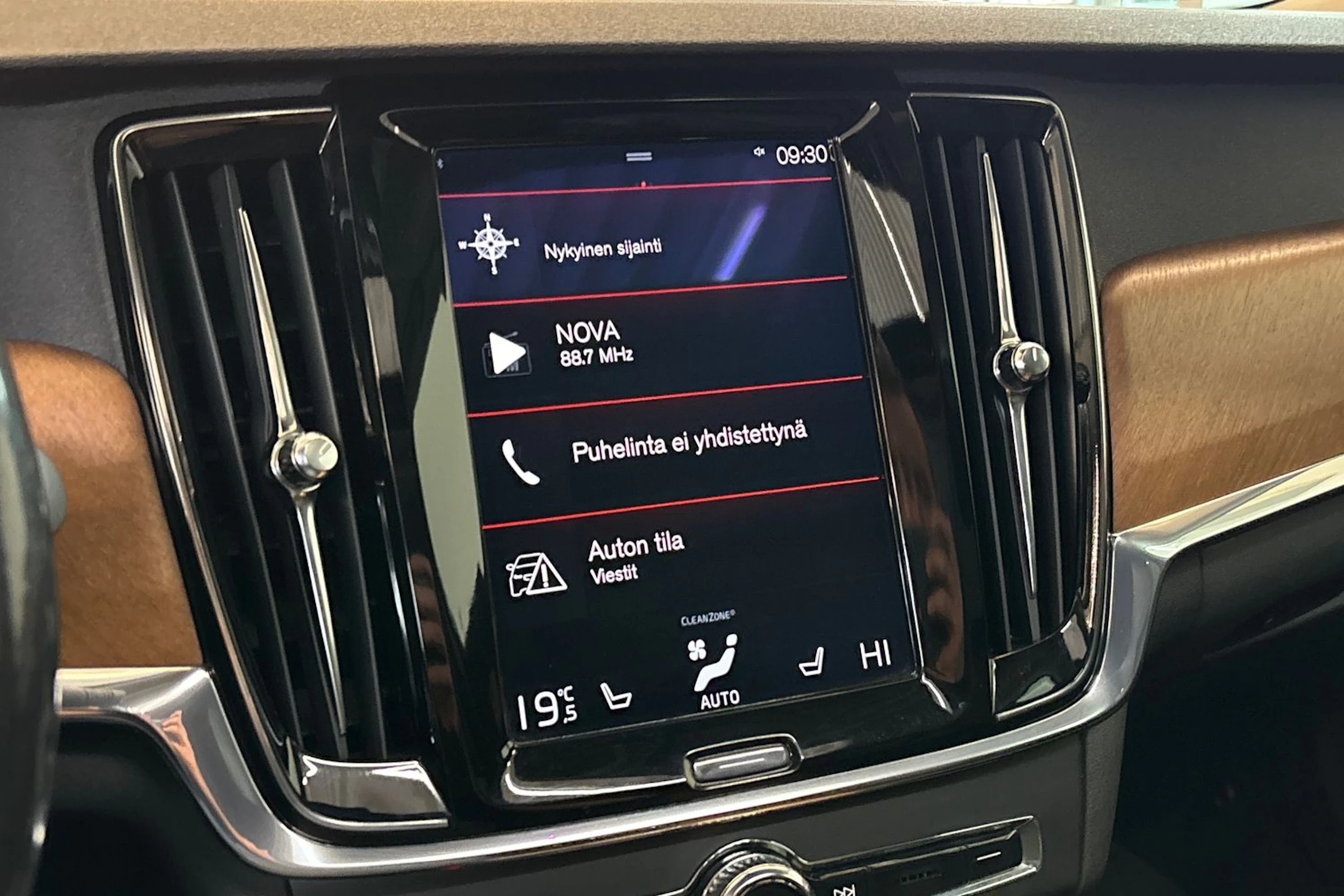 ruskea (beige) Volvo S90 2018 kuva 14.