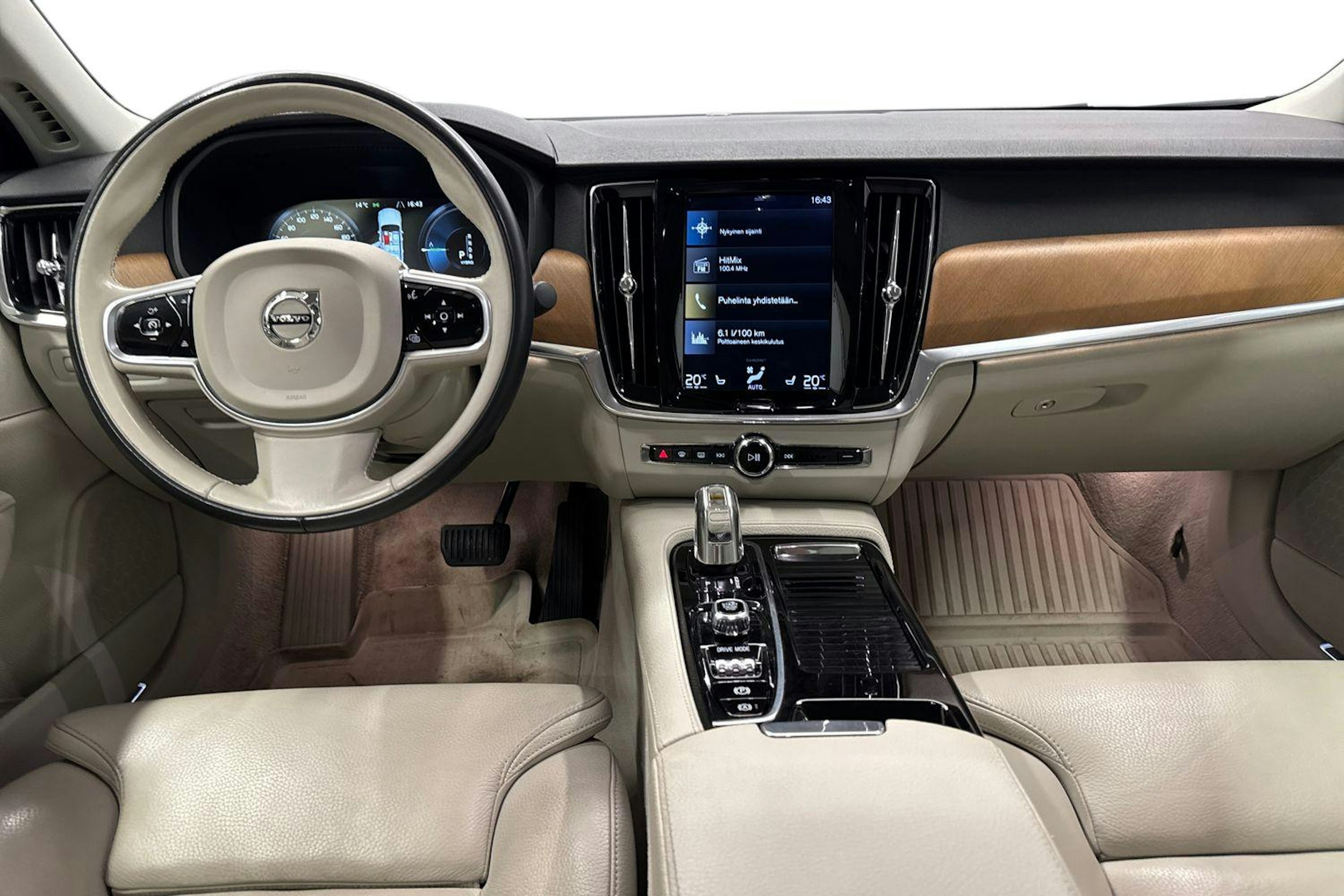 harmaa Volvo S90 2018 kuva 9.