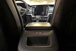 musta Volvo S90 2019 kuva 13.