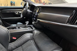 musta Volvo S90 2019 kuva 24.