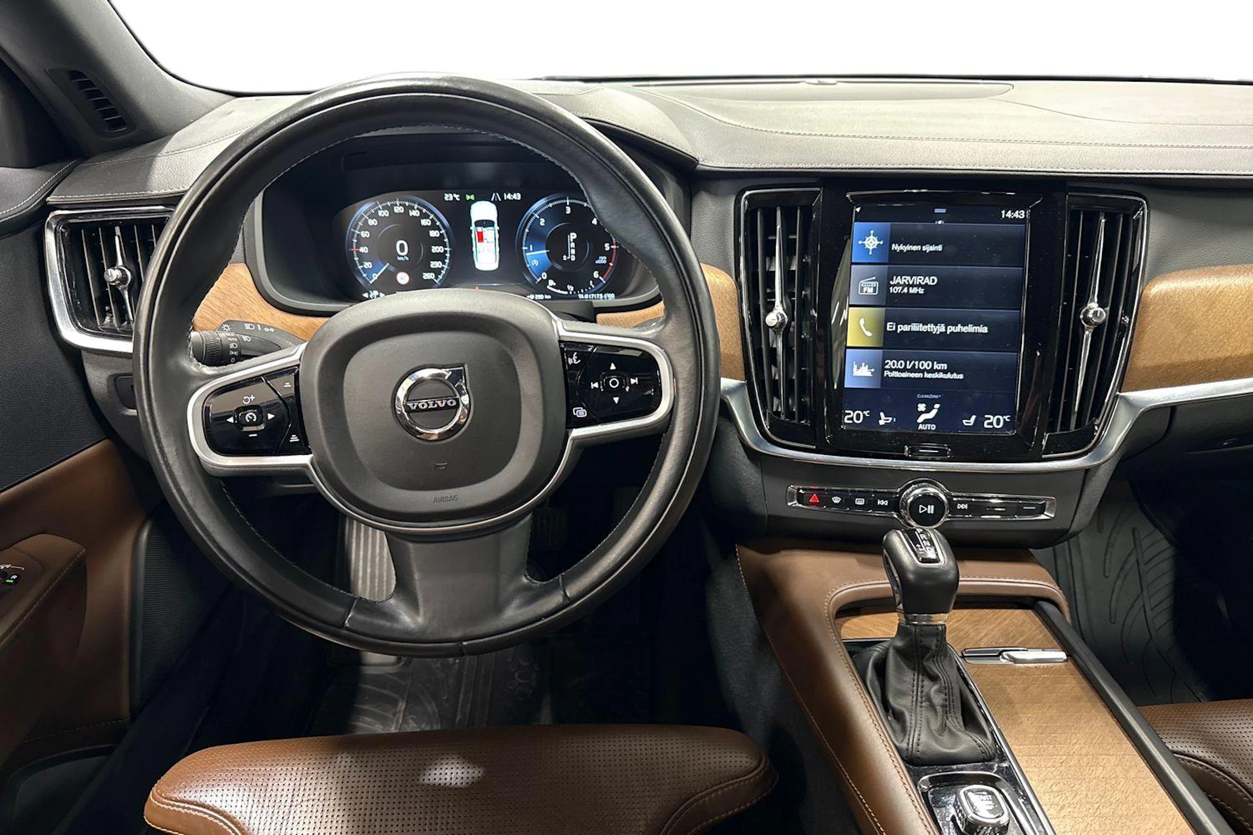 harmaa Volvo S90 2019 kuva 7.