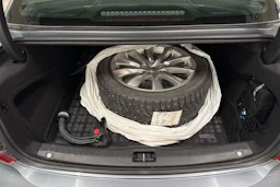 harmaa Volvo S90 2019 kuva 12.
