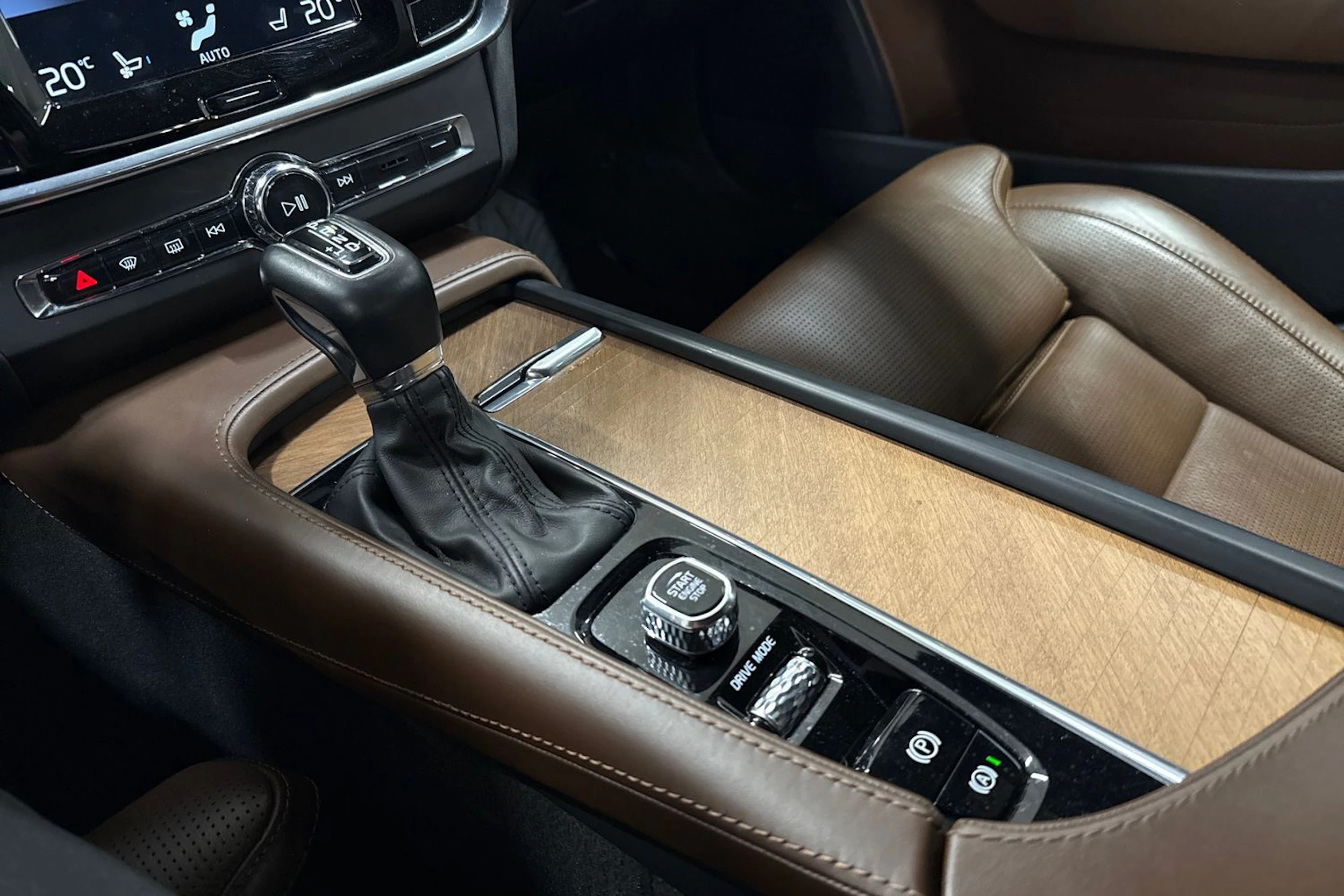 harmaa Volvo S90 2019 kuva 19.