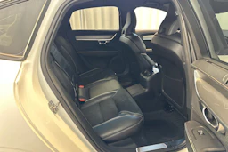 valkoinen Volvo S90 2019 kuva 11.