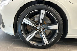 valkoinen Volvo S90 2019 kuva 23.