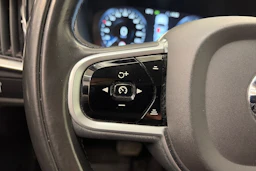 valkoinen Volvo S90 2019 kuva 15.