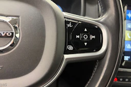 valkoinen Volvo S90 2019 kuva 16.