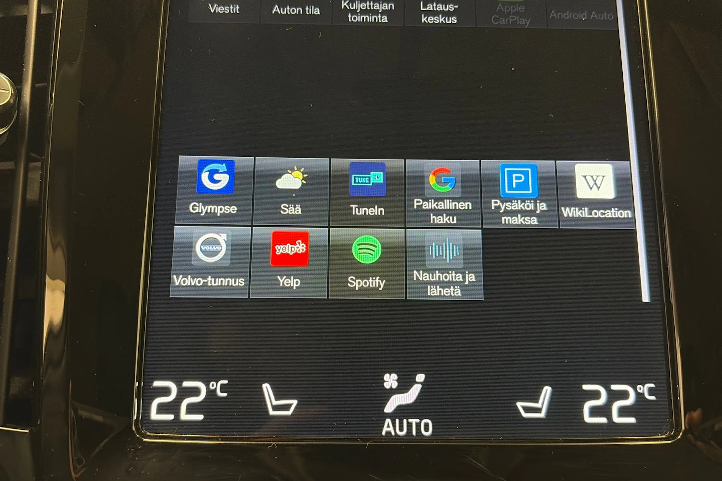 valkoinen Volvo S90 2019 kuva 22.