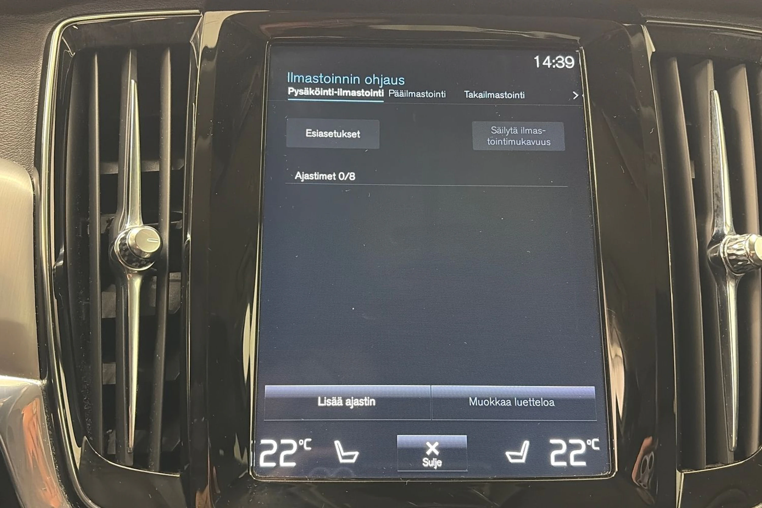 valkoinen Volvo S90 2019 kuva 25.