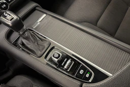 valkoinen Volvo S90 2019 kuva 27.