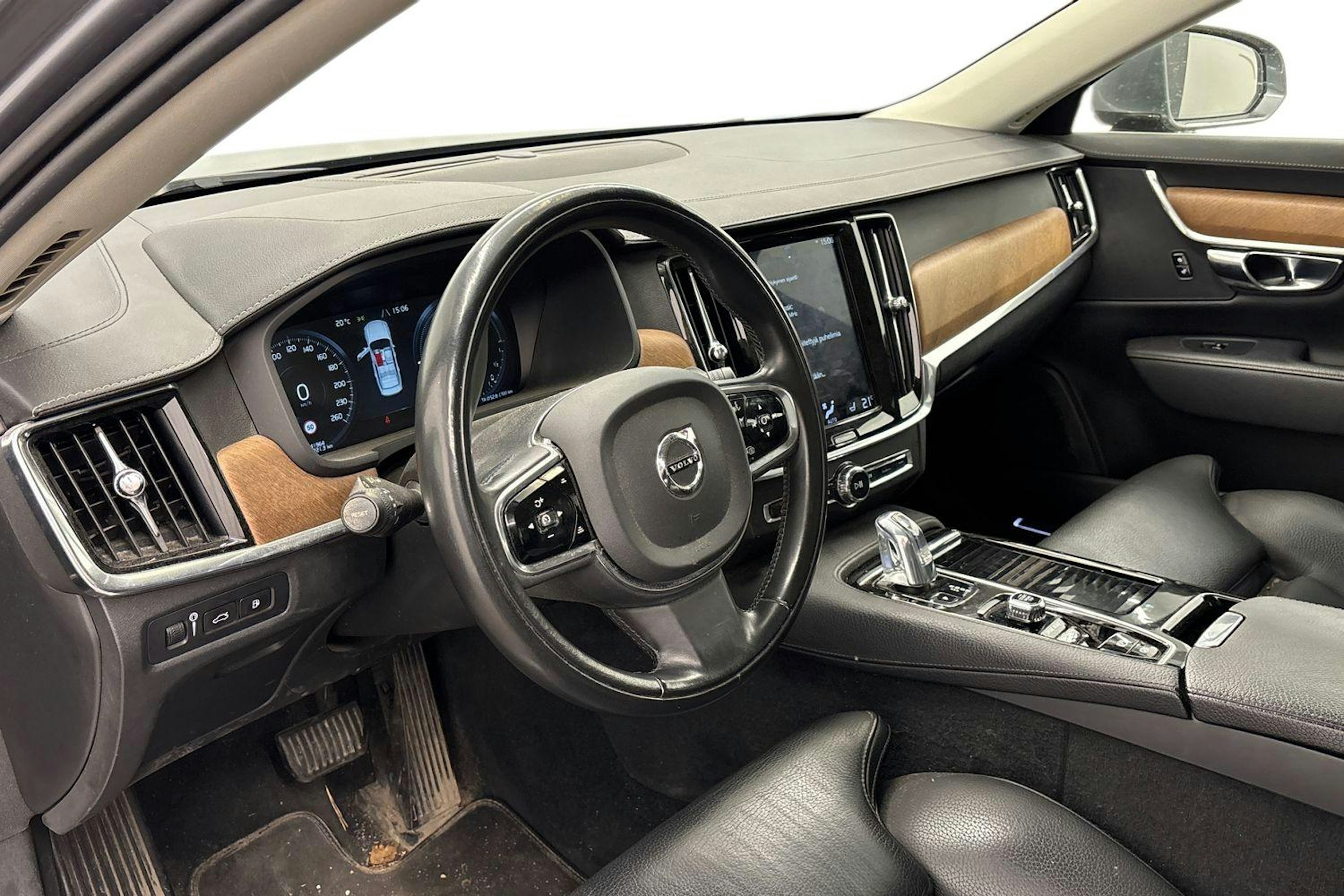 harmaa Volvo S90 2019 kuva 3.