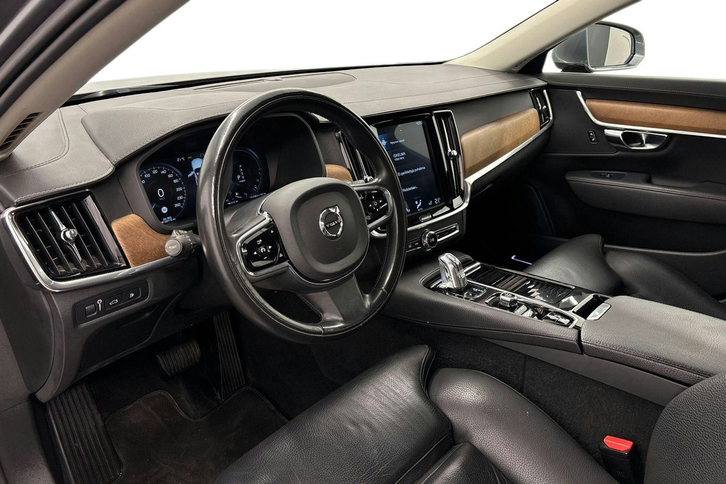 harmaa Volvo S90 2019 kuva 7.