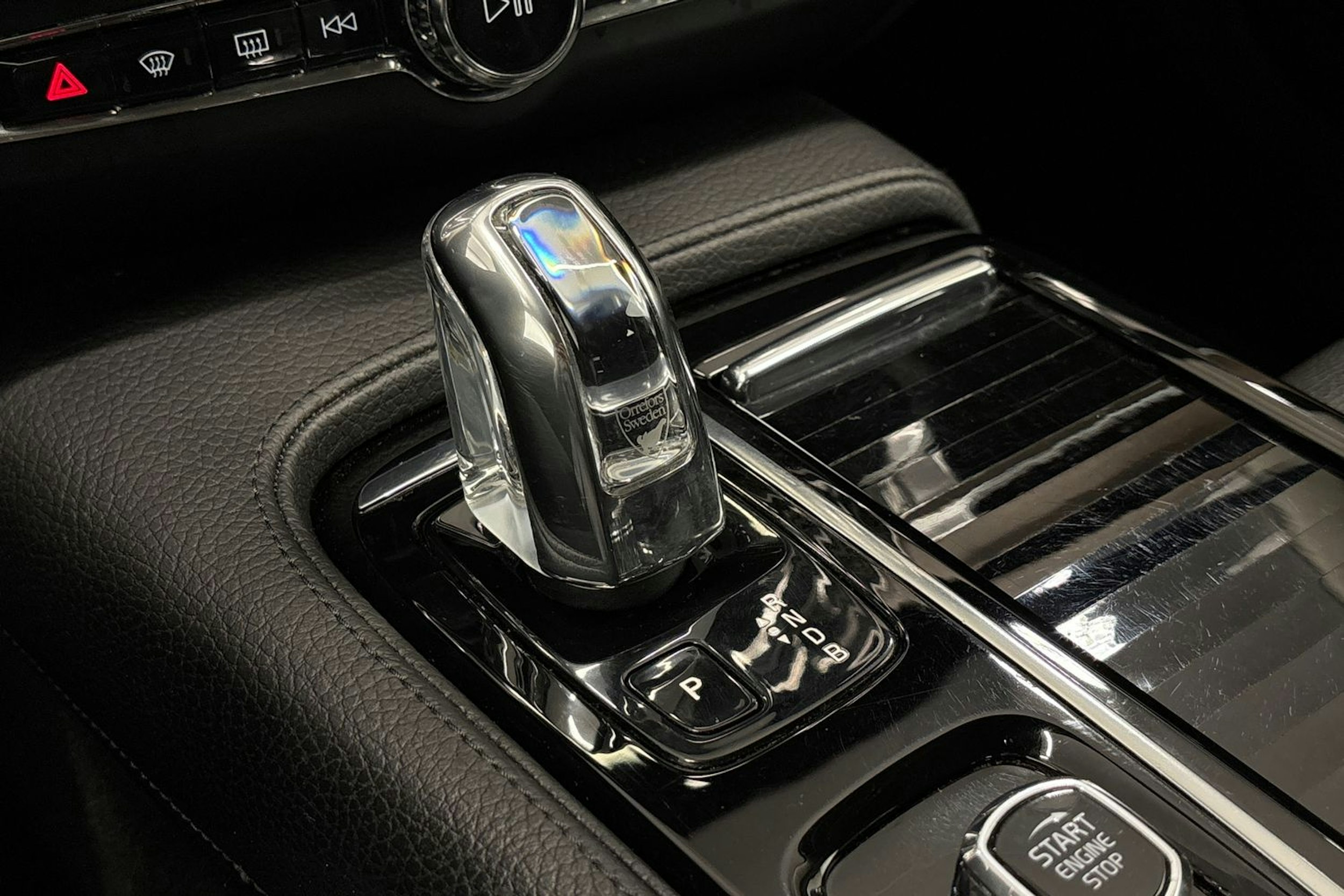 harmaa Volvo S90 2019 kuva 23.