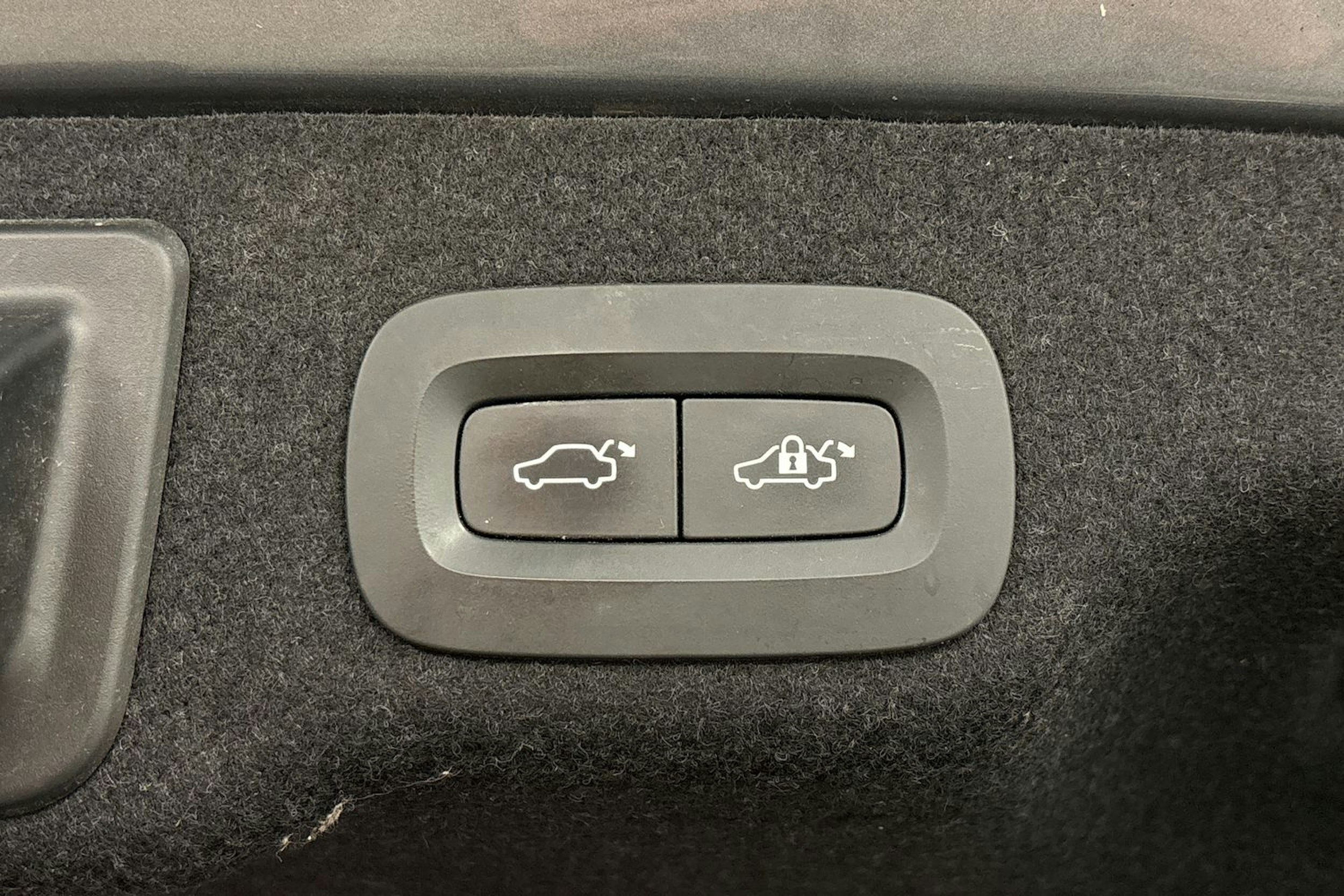 harmaa Volvo S90 2019 kuva 25.