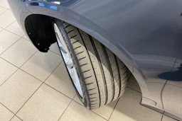 Sininen Volvo S90 2019 kuva 13.