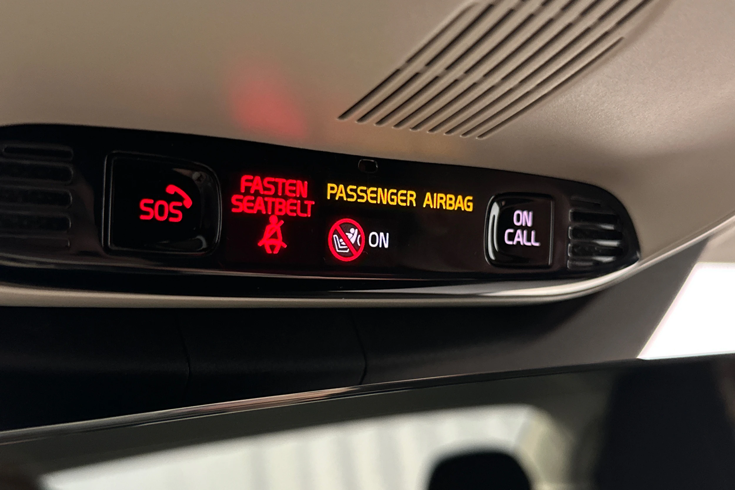 musta Volvo S90 2019 kuva 22.