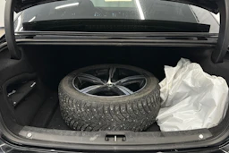 musta Volvo S90 2019 kuva 23.