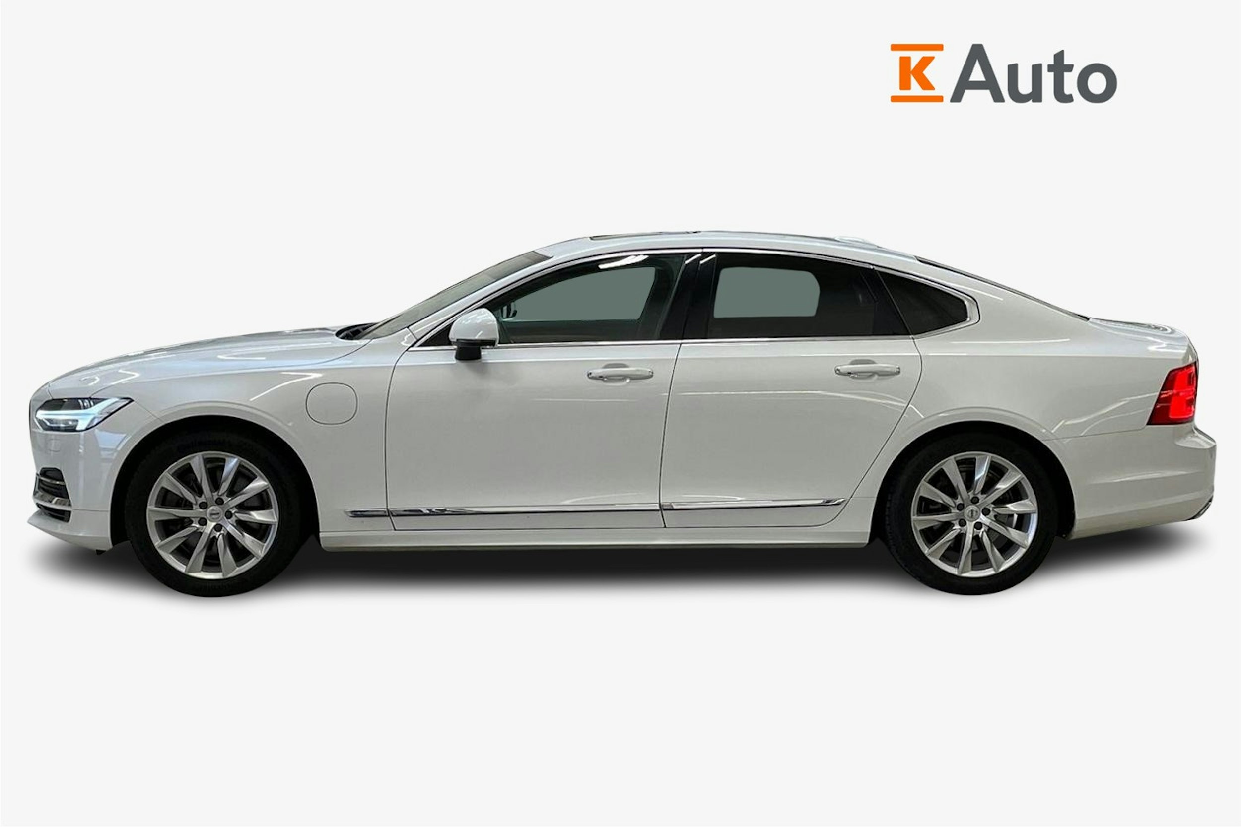 valkoinen Volvo S90 2019 kuva 6.