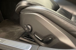 valkoinen Volvo S90 2019 kuva 17.