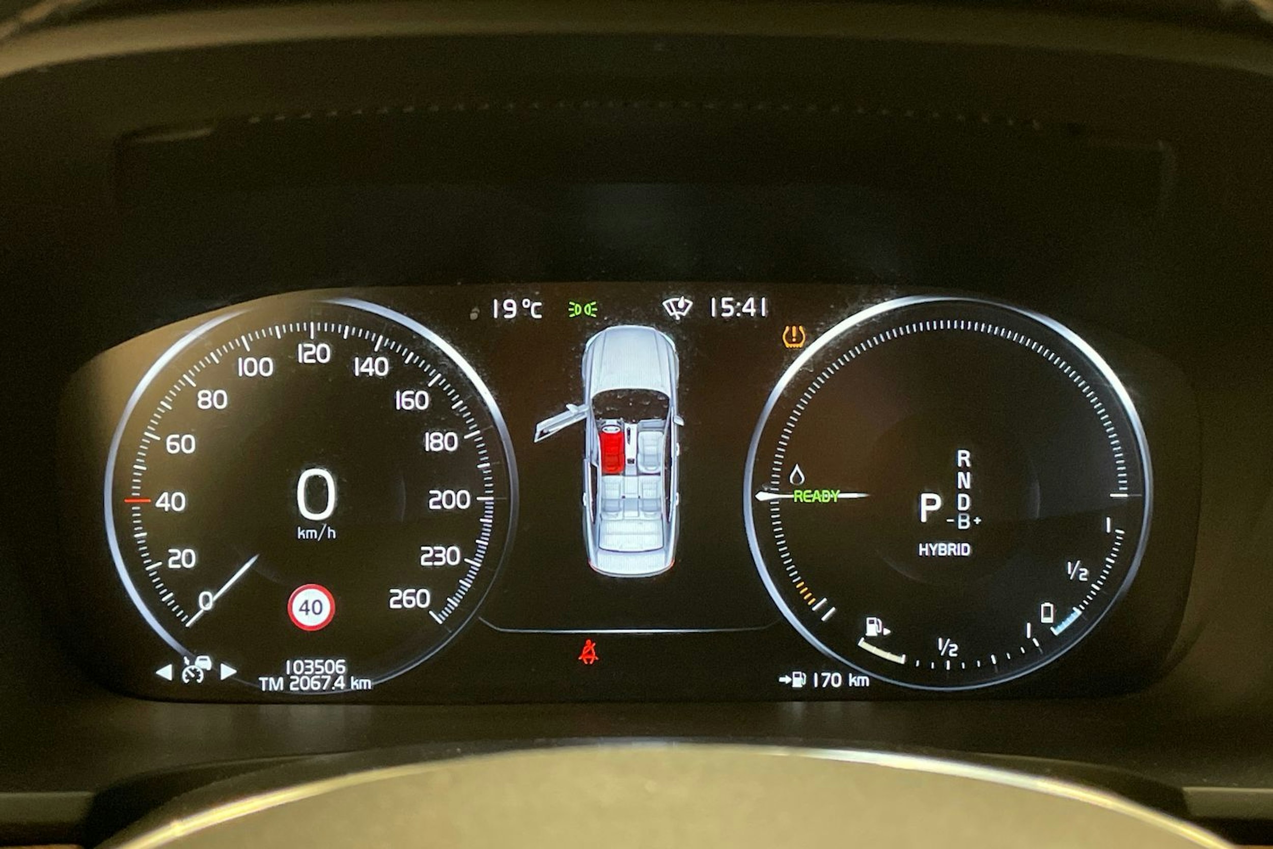 valkoinen Volvo S90 2019 kuva 19.