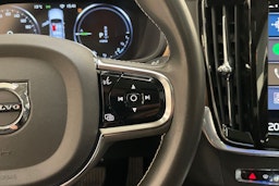 valkoinen Volvo S90 2019 kuva 21.