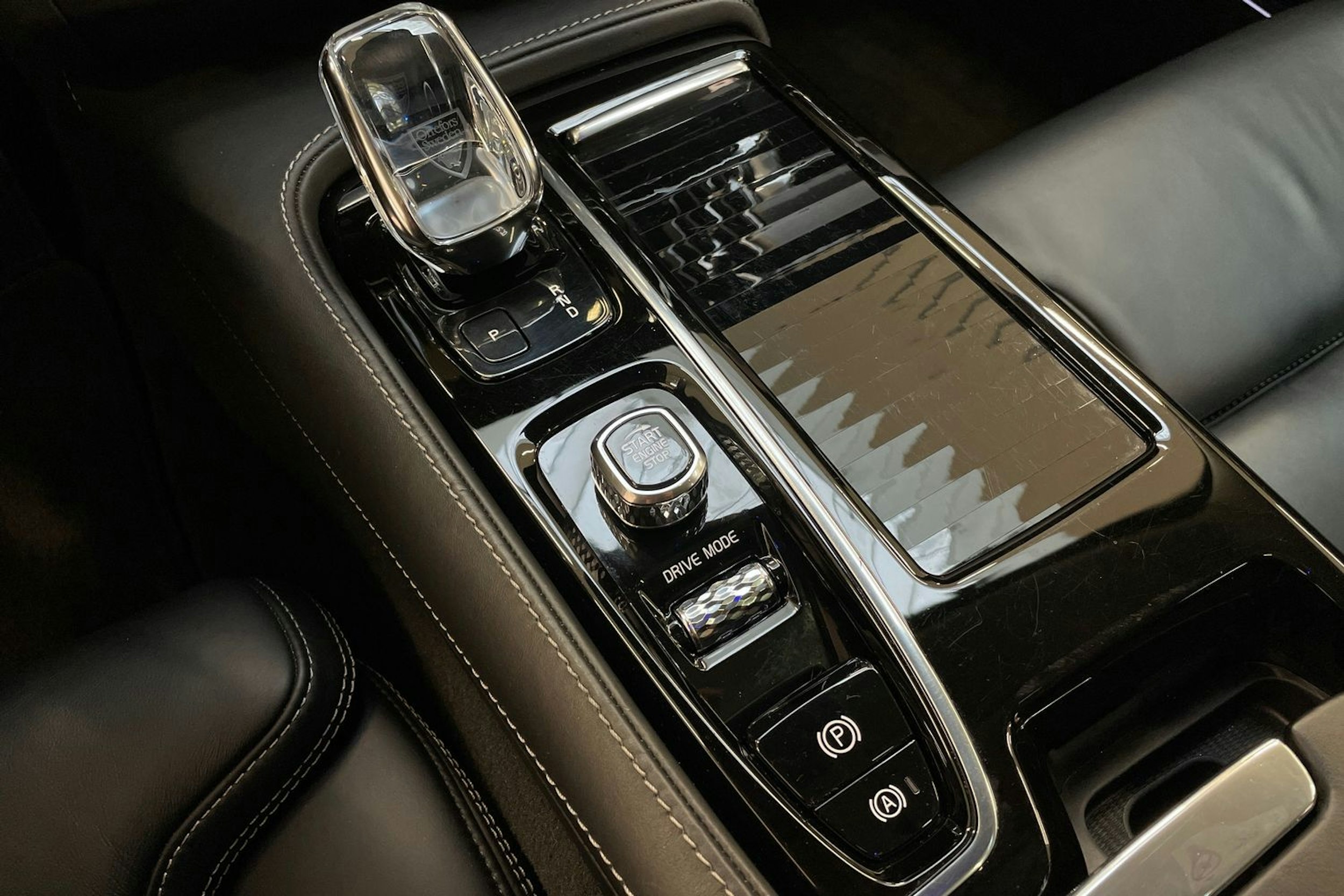 valkoinen Volvo S90 2019 kuva 23.