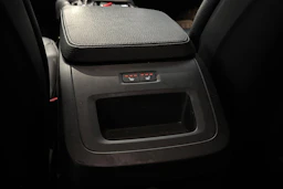 musta Volvo S90 2020 kuva 18.