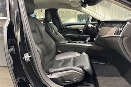 musta Volvo S90 2021 kuva 16.