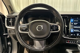 musta Volvo S90 2021 kuva 18.