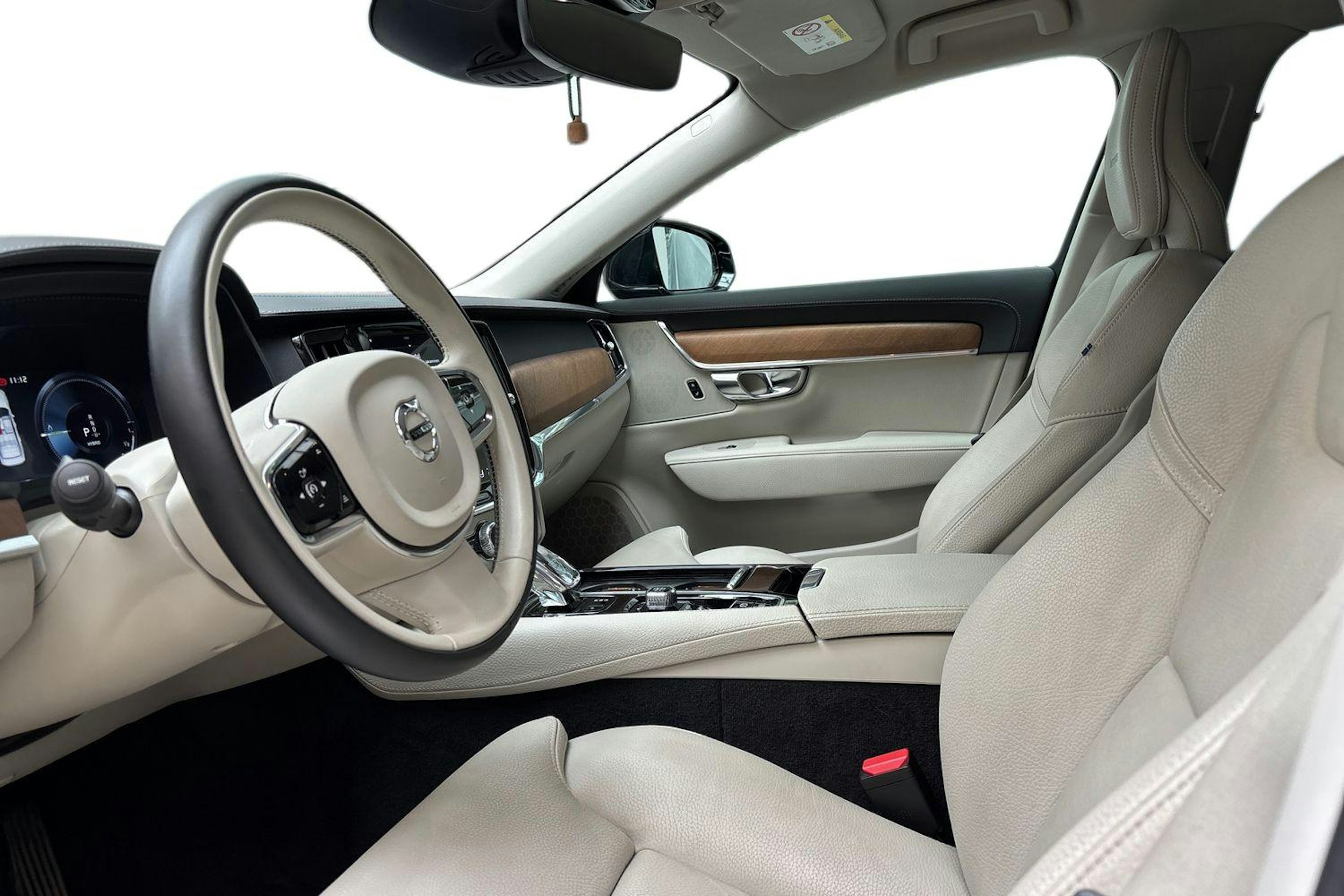 musta Volvo S90 2020 kuva 8.