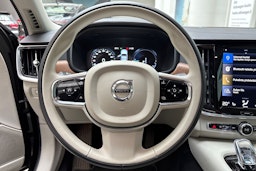 musta Volvo S90 2020 kuva 21.