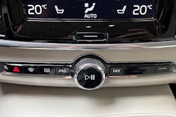 musta Volvo S90 2020 kuva 25.