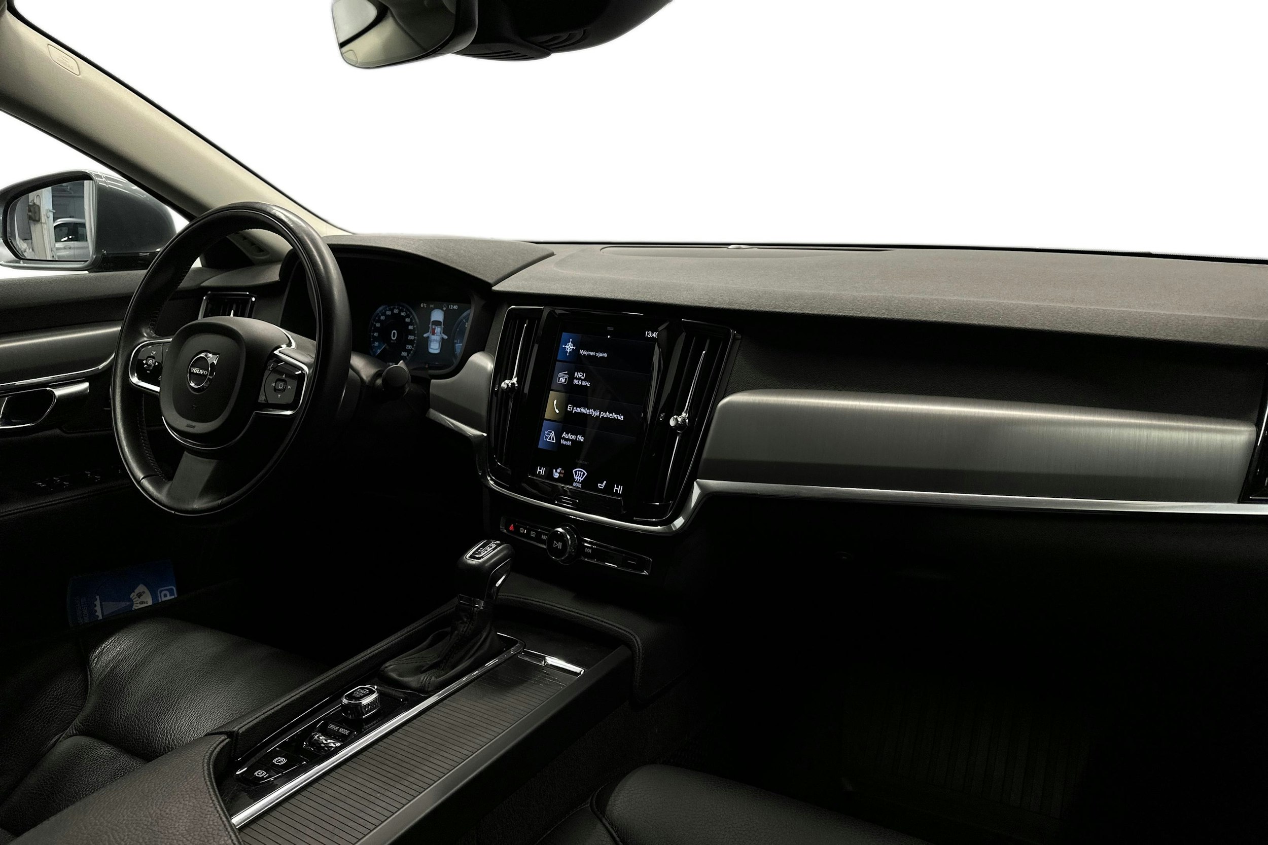 harmaa Volvo S90 2020 kuva 9.