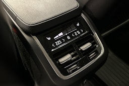 harmaa Volvo S90 2020 kuva 27.