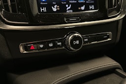 harmaa Volvo S90 2020 kuva 29.