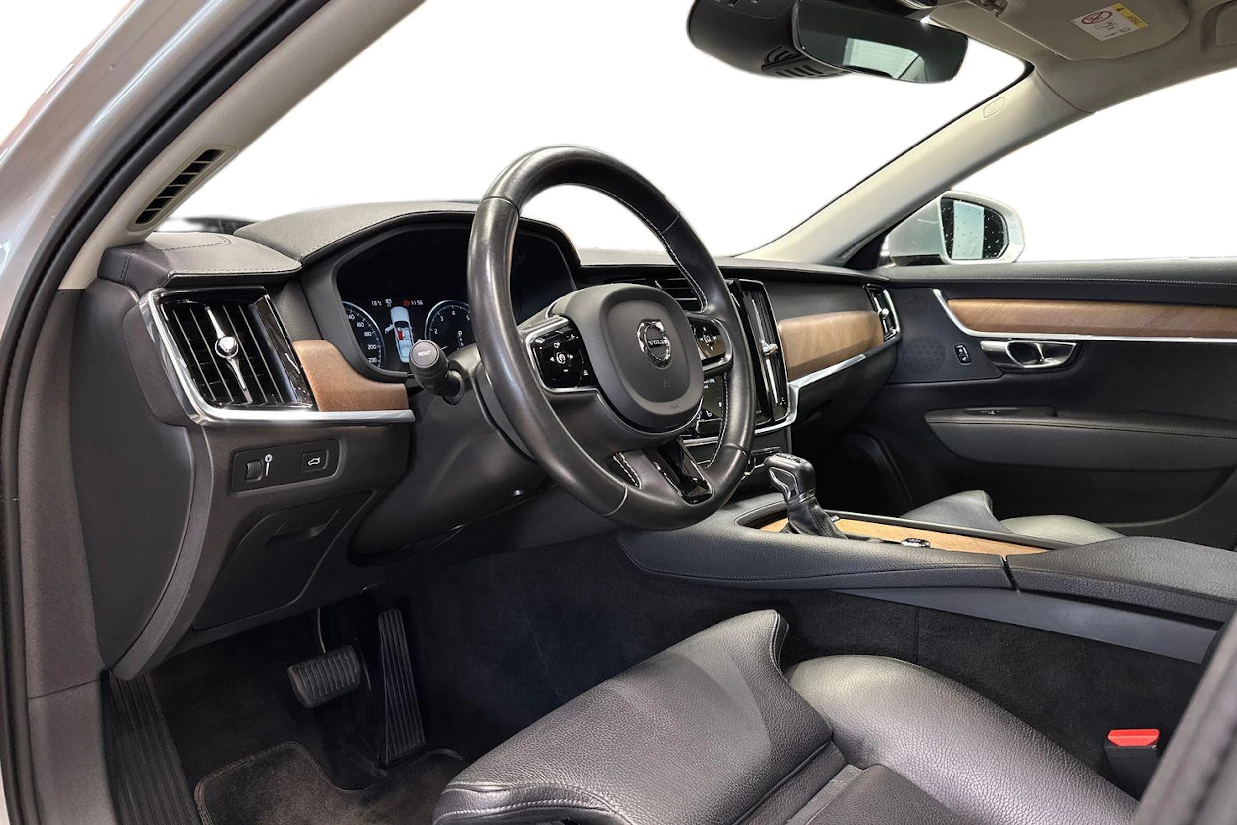 harmaa Volvo S90 2020 kuva 6.