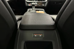 harmaa Volvo S90 2020 kuva 13.