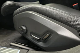 harmaa Volvo S90 2020 kuva 15.