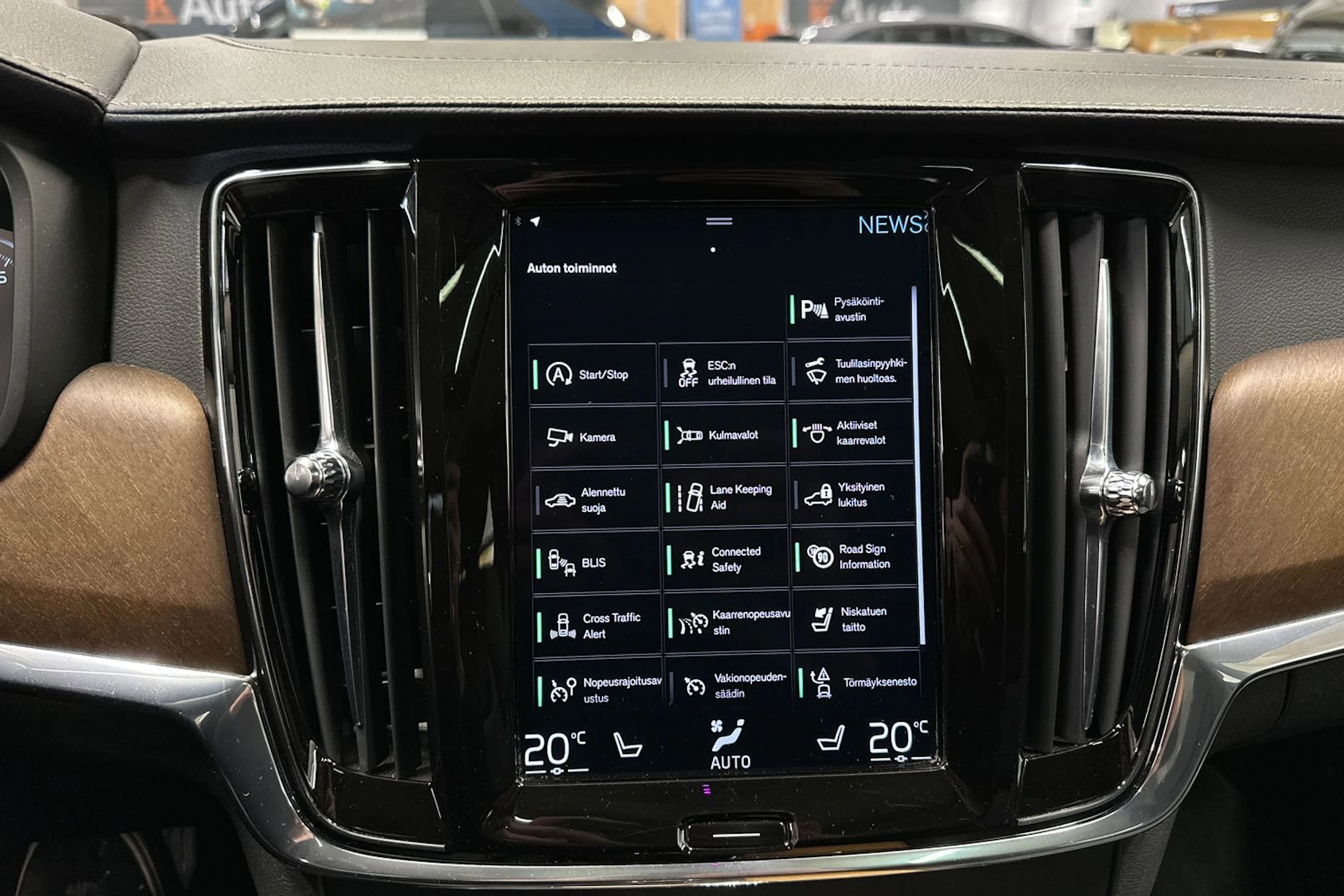 harmaa Volvo S90 2020 kuva 20.