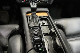 harmaa Volvo S90 2020 kuva 21.