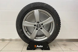 valkoinen Volvo S90 2021 kuva 10.