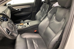 Valkoinen Volvo S90 2021 kuva 10.