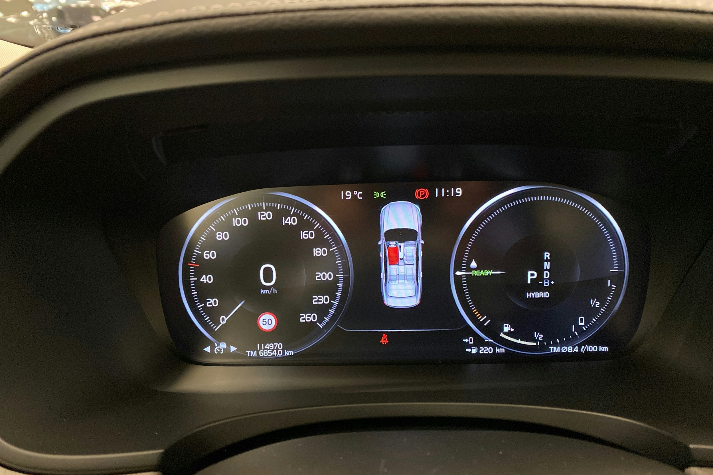 Valkoinen Volvo S90 2021 kuva 14.