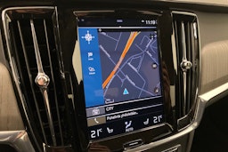 Valkoinen Volvo S90 2021 kuva 15.