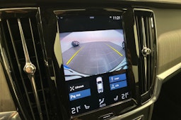 Valkoinen Volvo S90 2021 kuva 19.