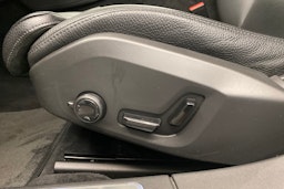 Valkoinen Volvo S90 2021 kuva 20.