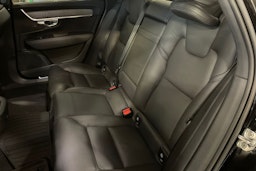 musta Volvo S90 2021 kuva 21.