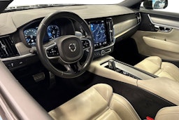 musta Volvo S90 2021 kuva 7.