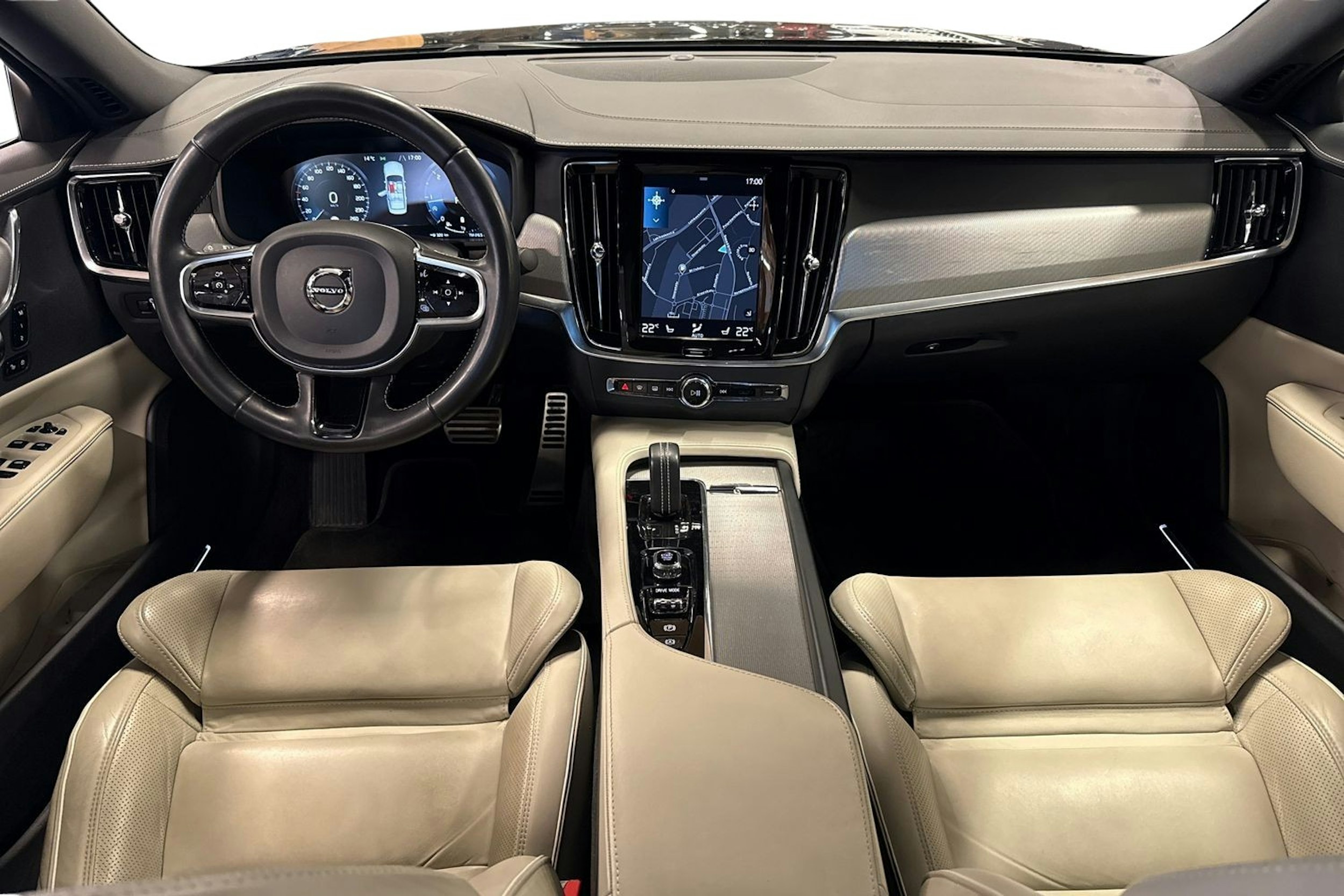 musta Volvo S90 2021 kuva 9.