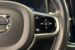 musta Volvo S90 2021 kuva 18.